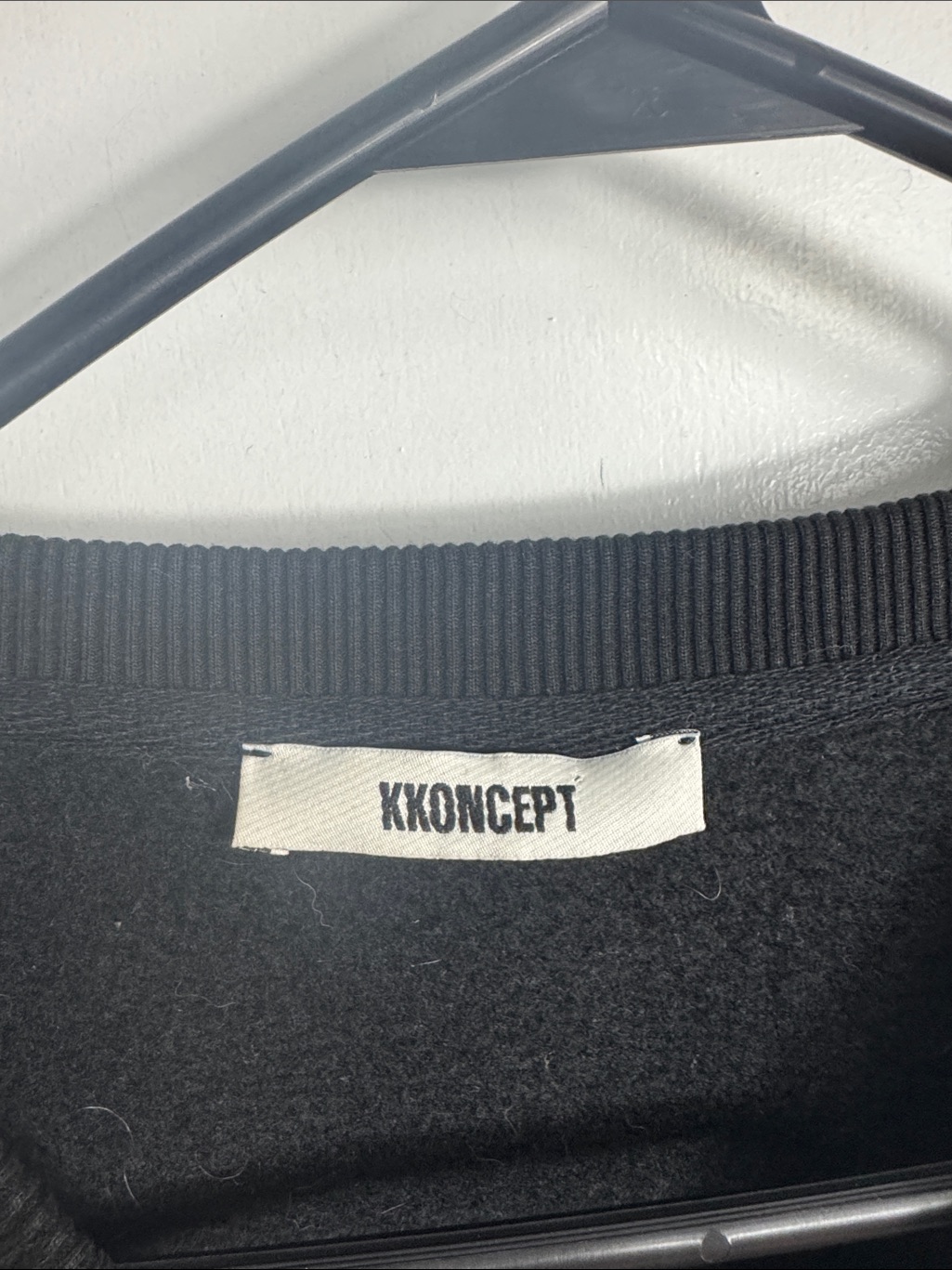 Kkoncept Black Cropped Sweatshirt Size Medium — image 3 of 8